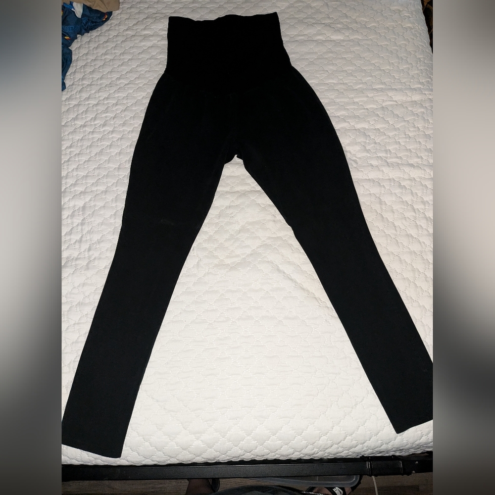 Solid Black Maternity Leggings Size Large
